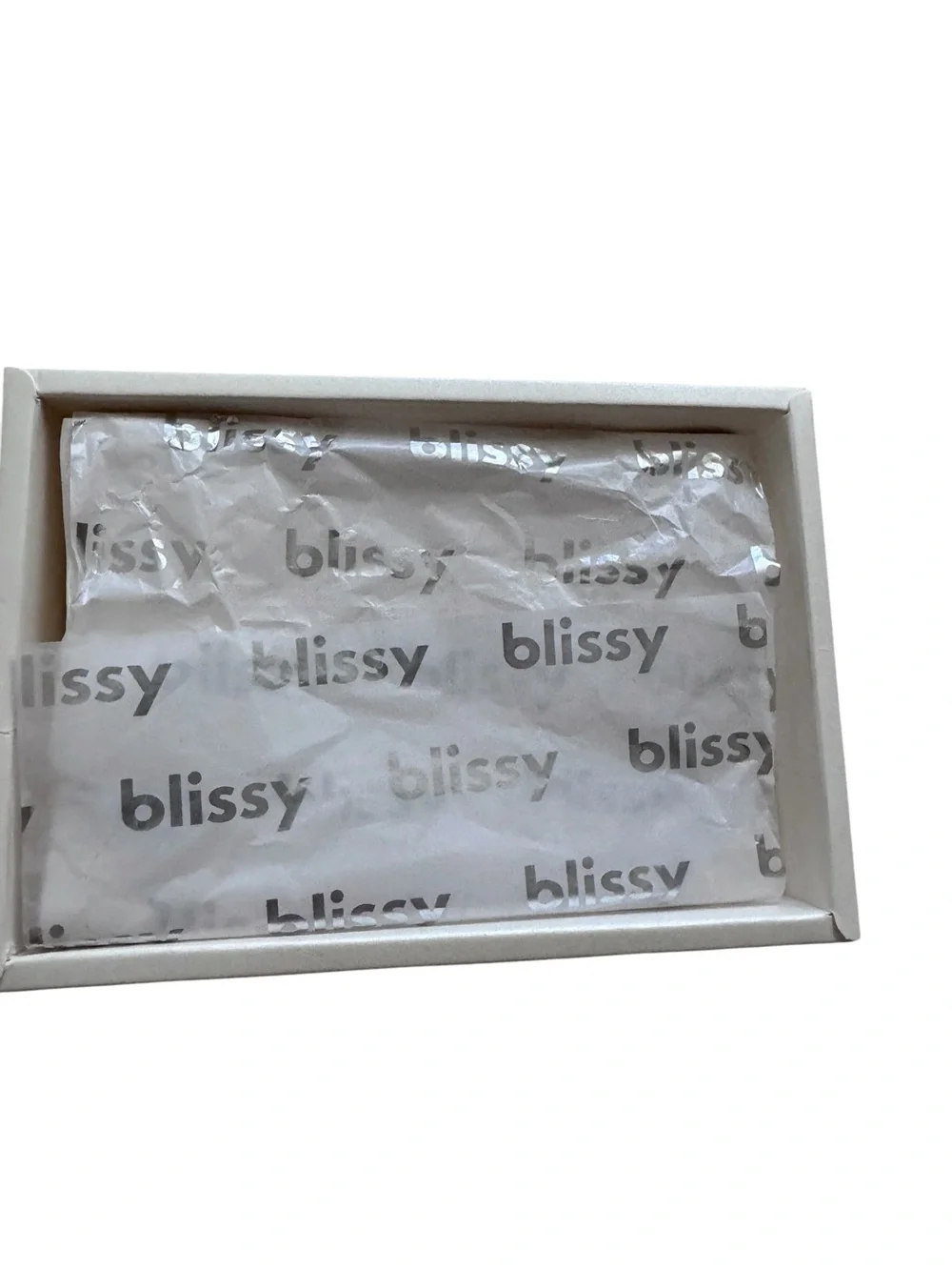 Blissy White Silk Pillowcase - Luxurious Smooth Sleep